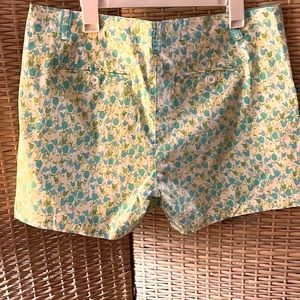 Lilly Pulitzer STRETCH S:14 Bermuda shorts Tulip 🌴☀️🌷 print. NWOT, NWB